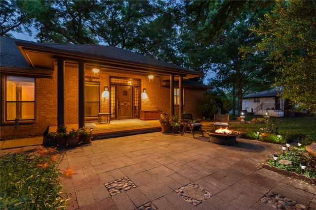 1820 Long Creek Court, Granbury, TX 76049