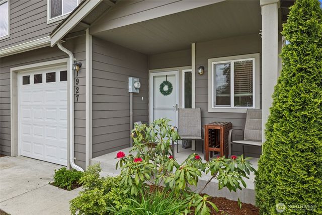 1927 SW Cooper Way, Oak Harbor, WA 98277