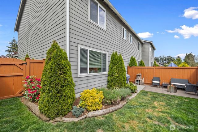 1927 SW Cooper Way, Oak Harbor, WA 98277