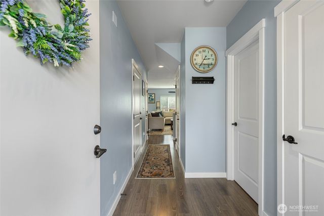 1927 SW Cooper Way, Oak Harbor, WA 98277