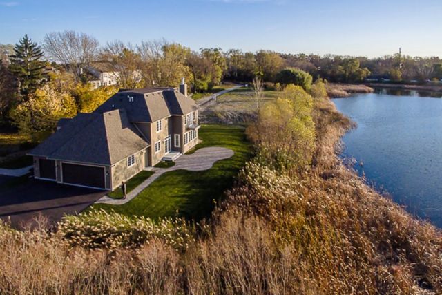 1481 W Winnetka Street, Palatine, IL 60067