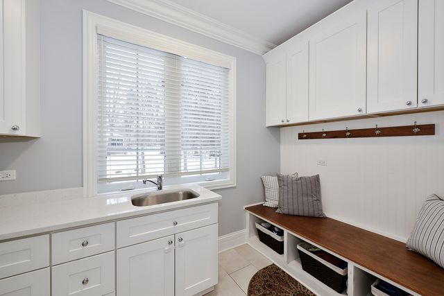 1481 W Winnetka Street, Palatine, IL 60067