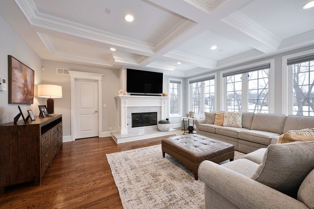 1481 W Winnetka Street, Palatine, IL 60067