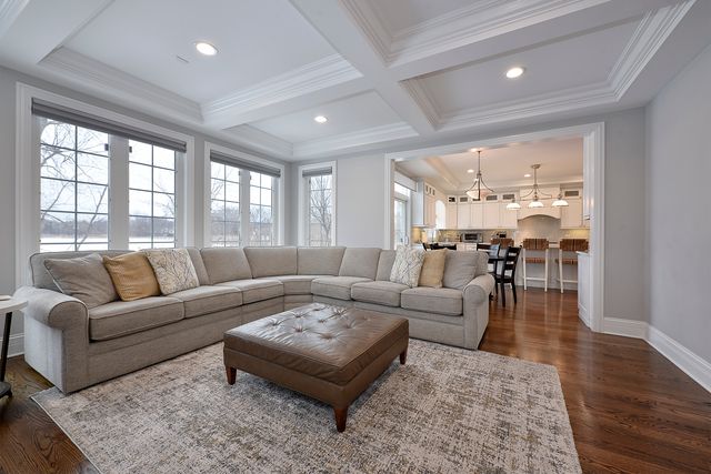 1481 W Winnetka Street, Palatine, IL 60067