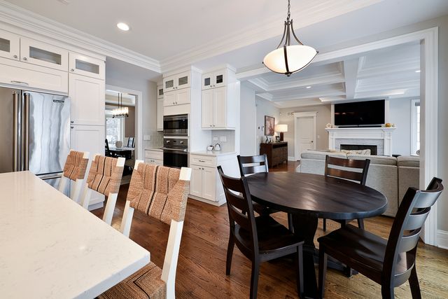 1481 W Winnetka Street, Palatine, IL 60067