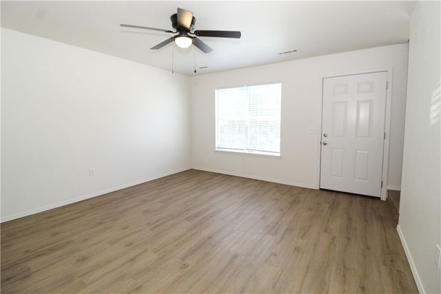 5 Iris Way A, Bentonville, AR 72712