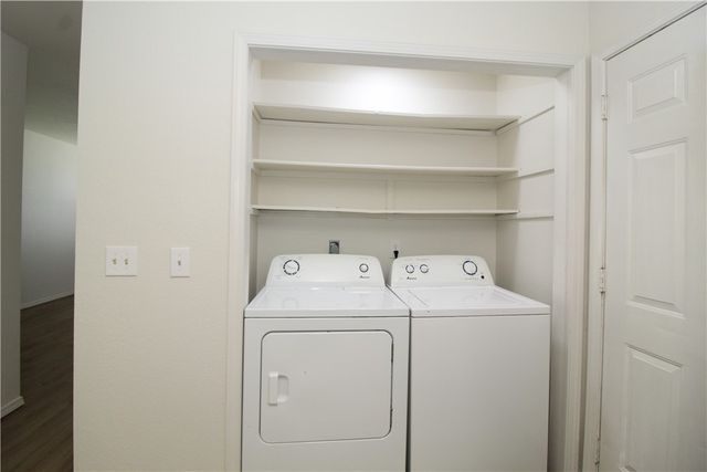 5 Iris Way A, Bentonville, AR 72712