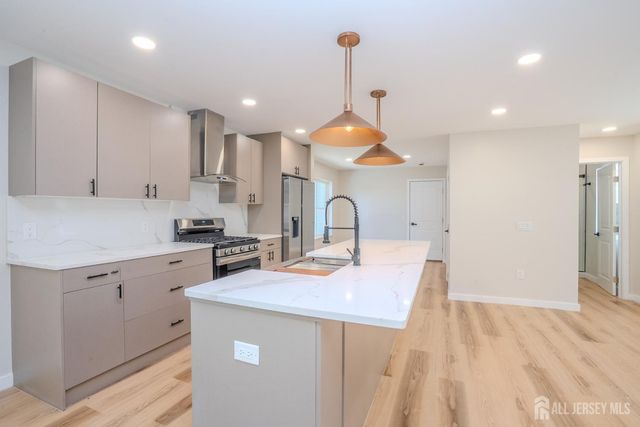 290 Fresh Ponds Road, South Brunswick, NJ 08852