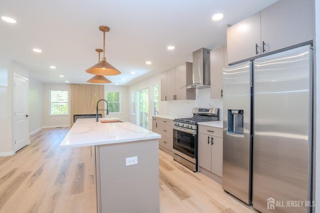 290 Fresh Ponds Road, South Brunswick, NJ 08852