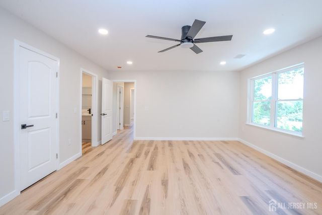 290 Fresh Ponds Road, South Brunswick, NJ 08852