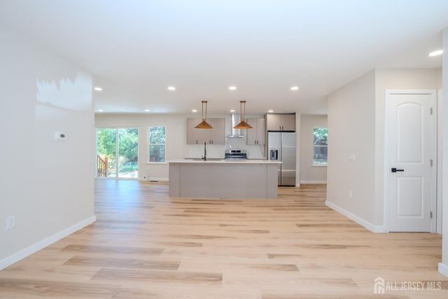 290 Fresh Ponds Road, South Brunswick, NJ 08852