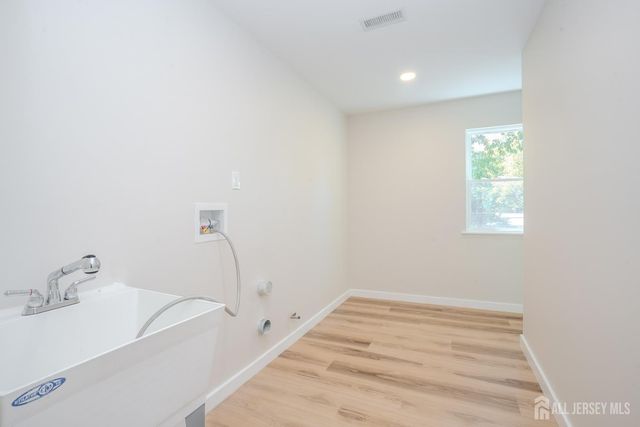 290 Fresh Ponds Road, South Brunswick, NJ 08852
