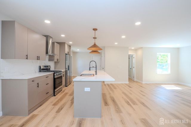 290 Fresh Ponds Road, South Brunswick, NJ 08852