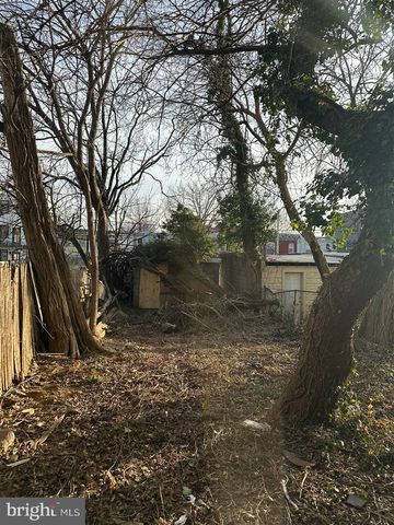 606 KENYON ST NW, Washington, DC 20010