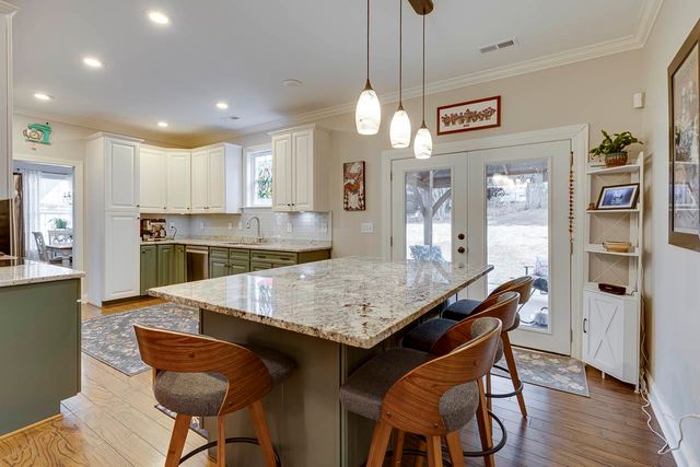 122 Hidden Springs Lane, Taylors, SC 29687