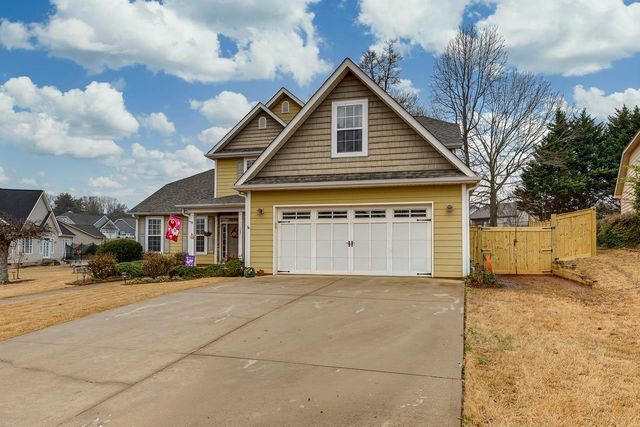 122 Hidden Springs Lane, Taylors, SC 29687