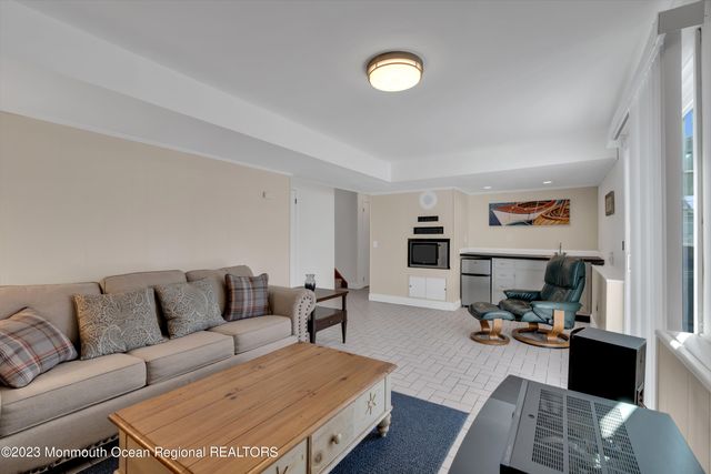 415 15th Avenue, Belmar, NJ 07719