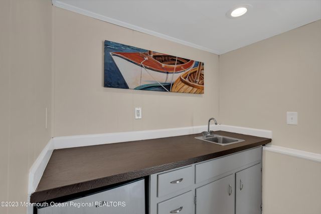415 15th Avenue, Belmar, NJ 07719