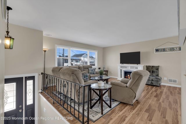 415 15th Avenue, Belmar, NJ 07719