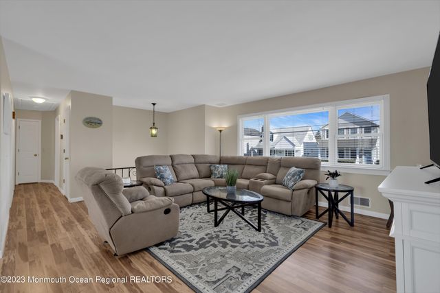 415 15th Avenue, Belmar, NJ 07719