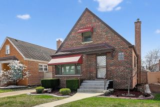 5804 S Natoma Avenue, Chicago, IL 60638