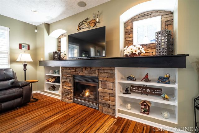 557 Brookstone Street, Holland, MI 49423