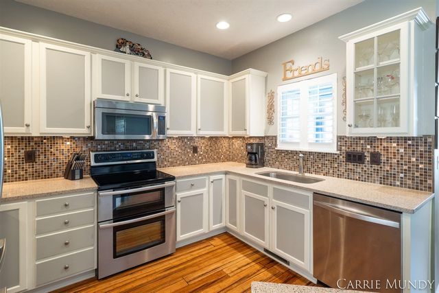 557 Brookstone Street, Holland, MI 49423