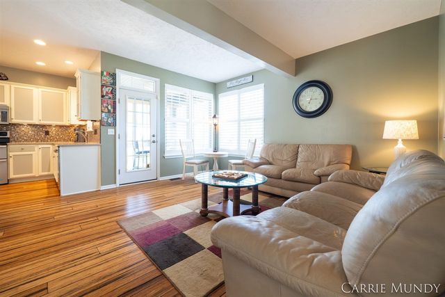 557 Brookstone Street, Holland, MI 49423