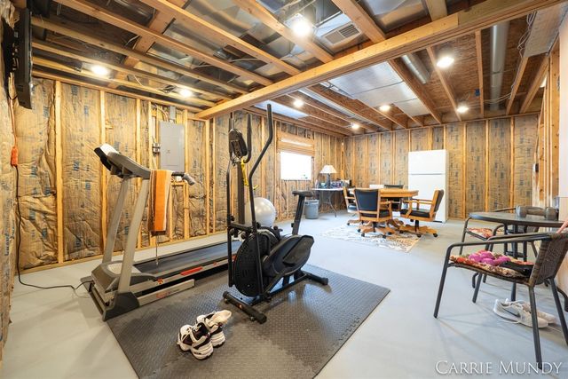 557 Brookstone Street, Holland, MI 49423