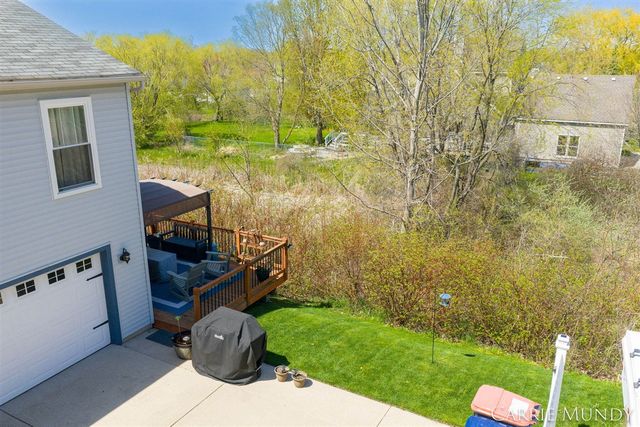 557 Brookstone Street, Holland, MI 49423