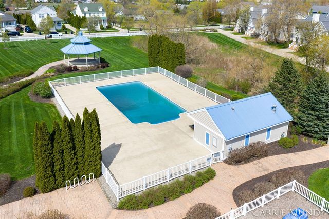 557 Brookstone Street, Holland, MI 49423