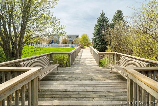557 Brookstone Street, Holland, MI 49423