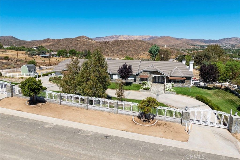 4145 Gillespie Avenue, Acton, CA 93510 — photo 2