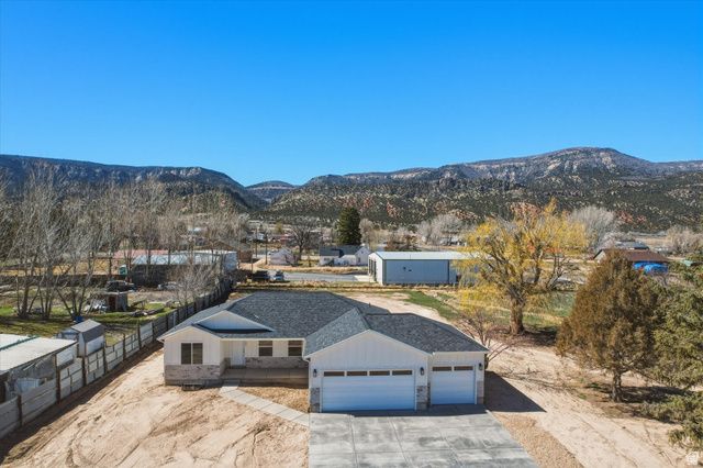 165 N 100 E, Wales, UT 84667
