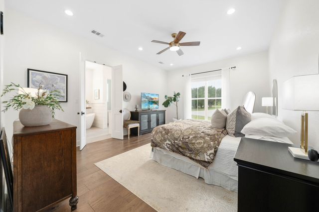 2050 W Elm Mott Drive, Waco, TX 76705