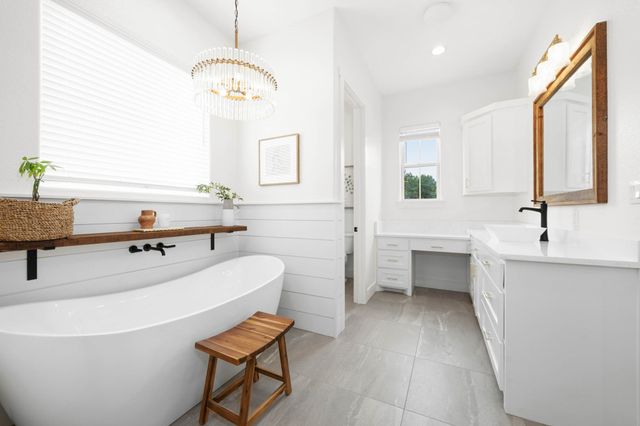 2050 W Elm Mott Drive, Waco, TX 76705