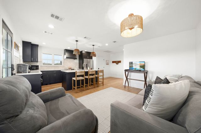 2050 W Elm Mott Drive, Waco, TX 76705