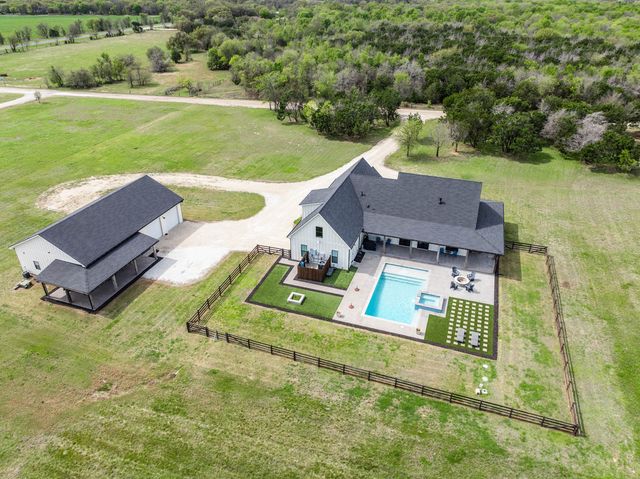2050 W Elm Mott Drive, Waco, TX 76705