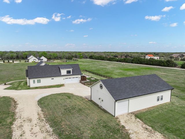 2050 W Elm Mott Drive, Waco, TX 76705