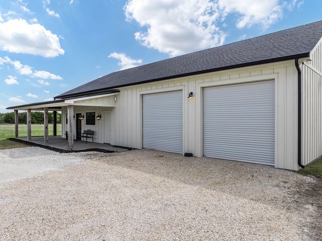 2050 W Elm Mott Drive, Waco, TX 76705