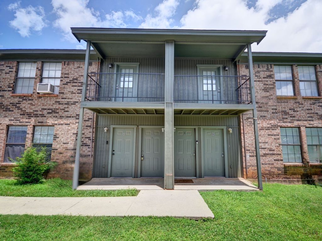 1912 Bernice Street B, Haltom City, TX 76117
