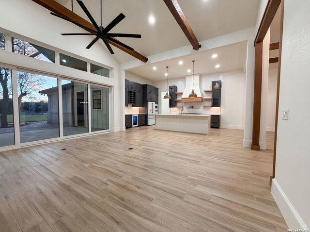 1781 Bella Vista, Canyon Lake, TX 78133