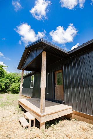 16860 S 1135 Road, Stockton, MO 65785