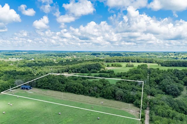 16860 S 1135 Road, Stockton, MO 65785