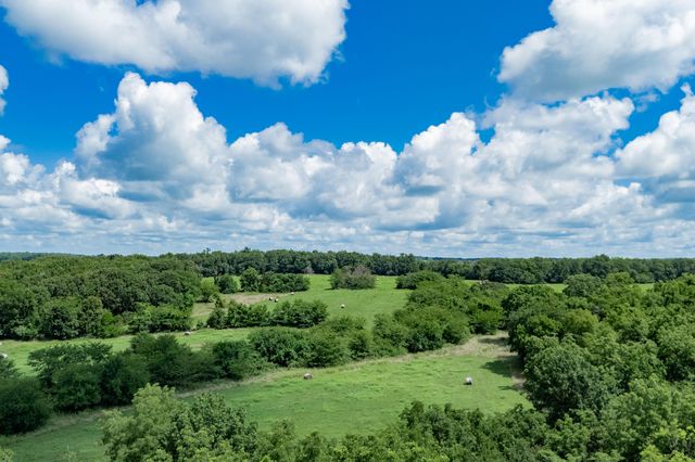 16860 S 1135 Road, Stockton, MO 65785