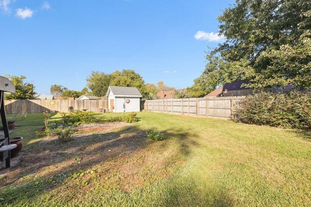 370 Dawn Lane, Mary Esther, FL 32569