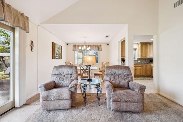 370 Dawn Lane, Mary Esther, FL 32569