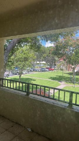 2703 Belmont Ln 2703, North Lauderdale, FL 33068