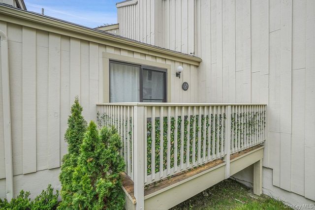 274 Maplewood Drive, South Salem, NY 10590