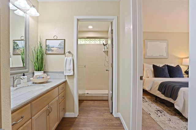 2458 Central Park Dr, Lodi, CA 95242